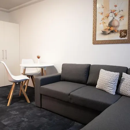 Zur Kulturweberei 3* Finsterwalde