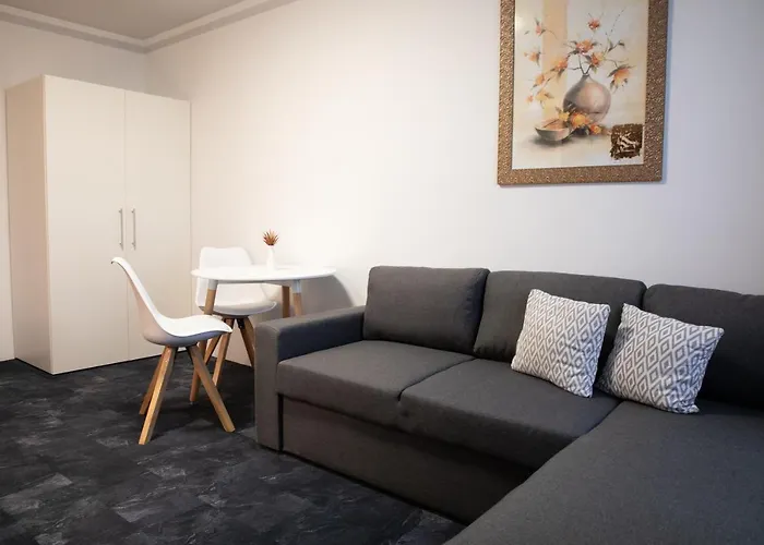 Zur Kulturweberei 3* Finsterwalde